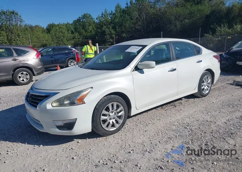 2015 Nissan Altima 2.5/2.5 S/2.5 Sl/2.5 Sv из США, поврежденный, VIN 1N4AL3AP7FN303450